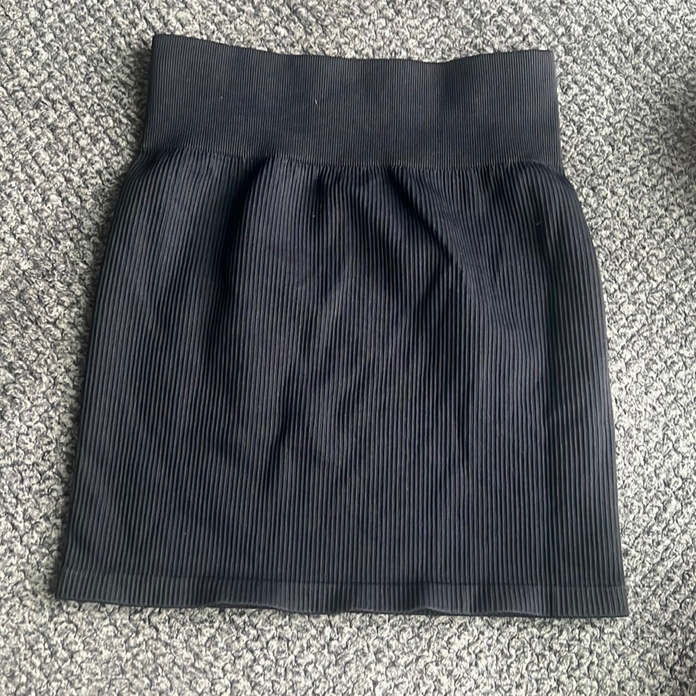 Body con skirt. Fits more like a XS.